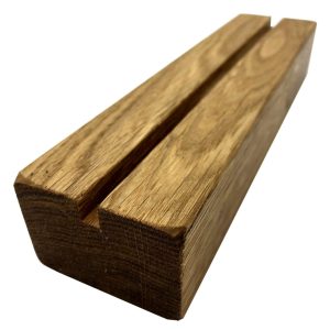 Oiled Oak Menu Holder with vertical slot 230x60x40 end view