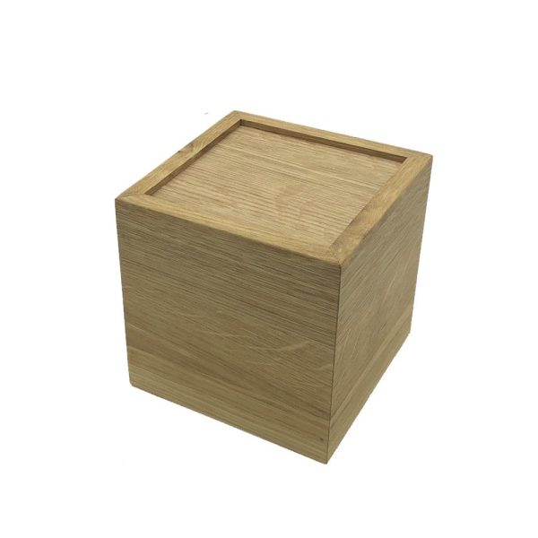 Oak Box Riser 150x150x150 | Attractive Displays | Ligneus UK