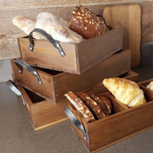 Industrial 80mm Trays with bread