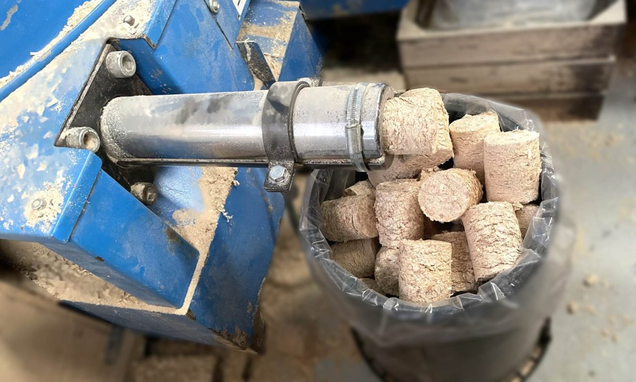 Making briquettes